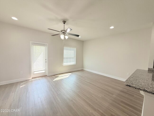 Building Photo - 7682 Shadow Lake Dr