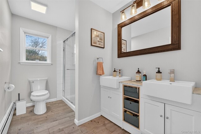 Building Photo - 22 Blossom Hill Dr