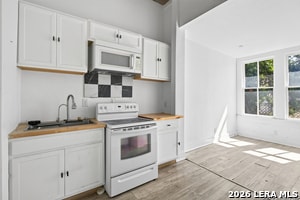 Building Photo - 2106 Saunders Ave