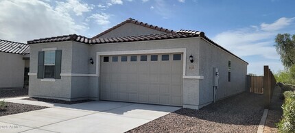 Building Photo - 1515 W Pima Ave