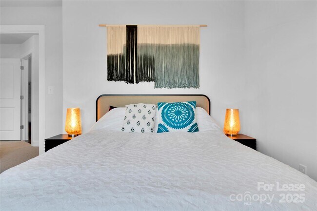 Building Photo - 9038 Henry Thoreau Rd