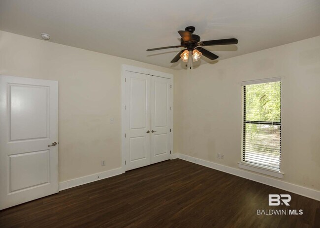 Building Photo - 109 Cody Ln