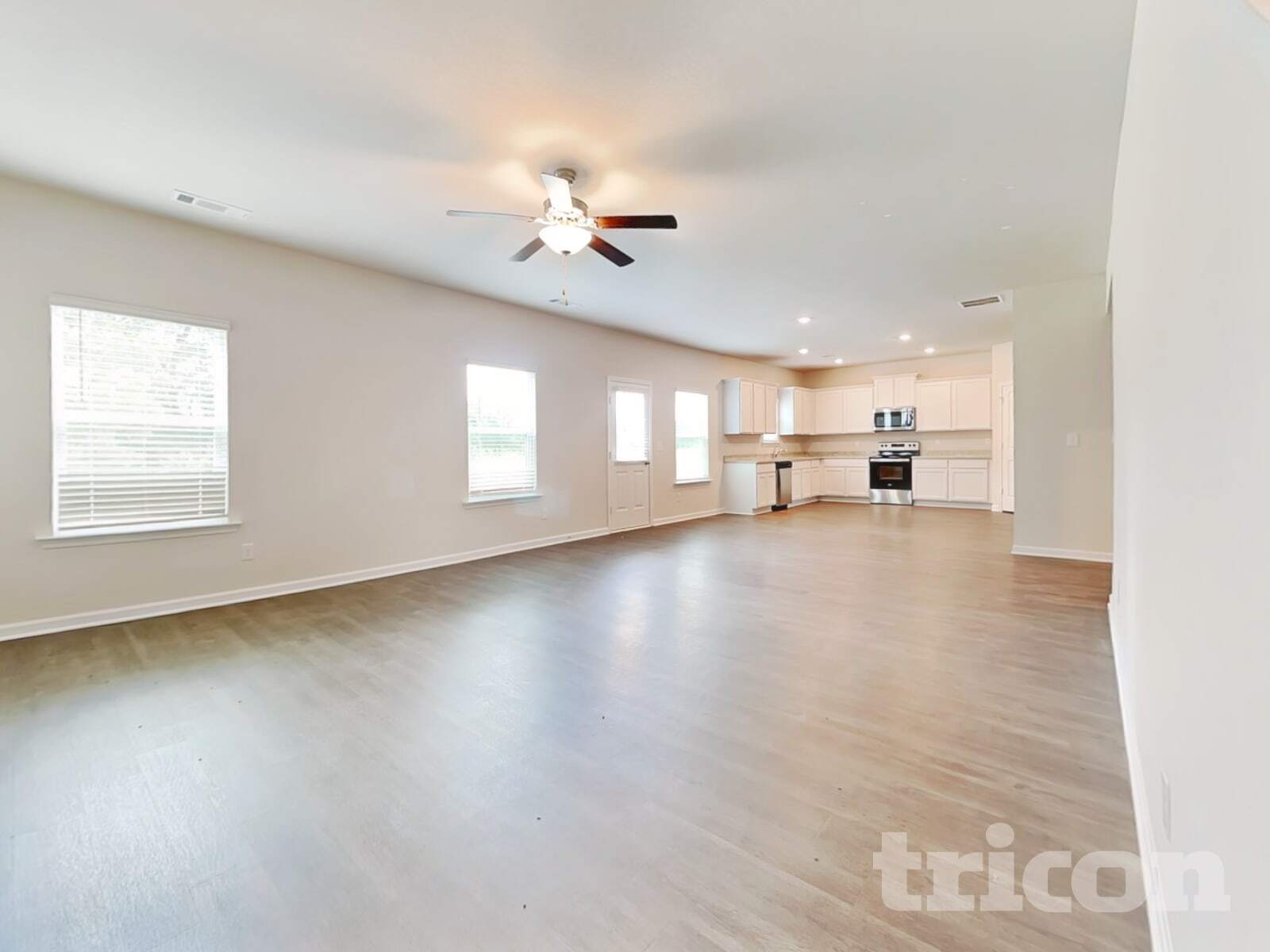 Building Photo - 1392 Deutz Dr