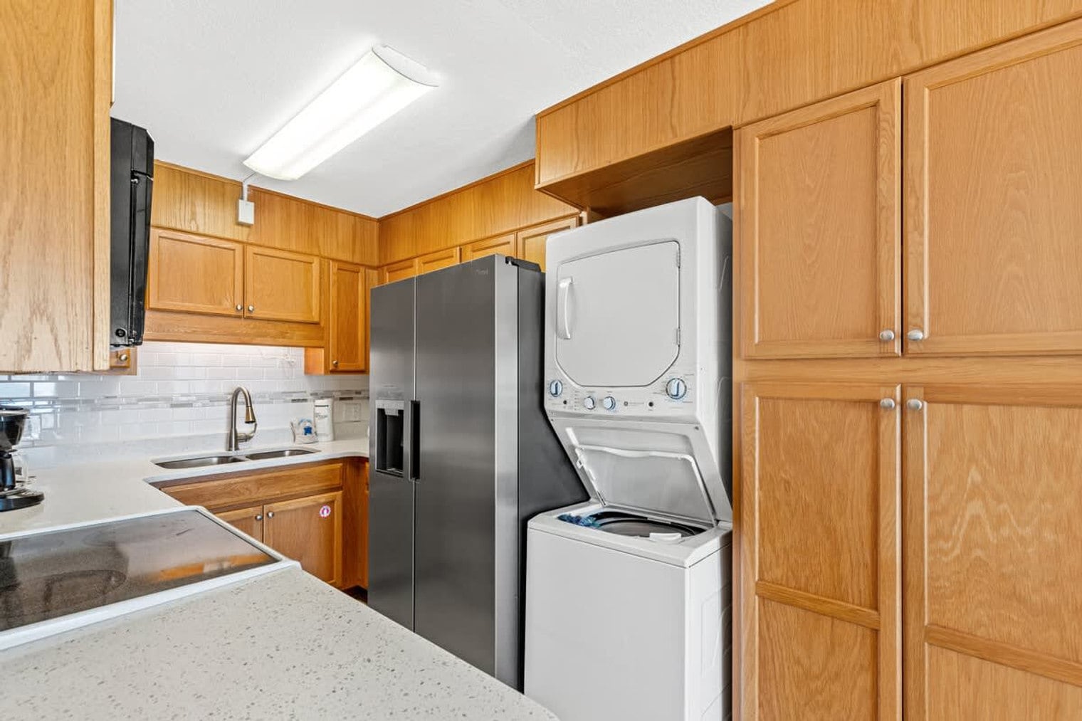 Building Photo - 8743 Thomas Dr