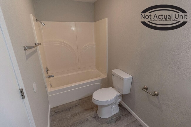 Building Photo - 3408 Balboa Ln