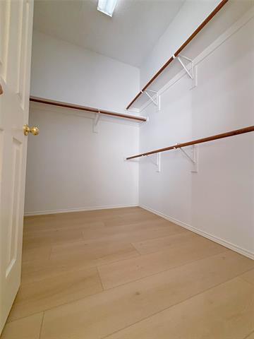 Building Photo - 1437 Sussex Dr