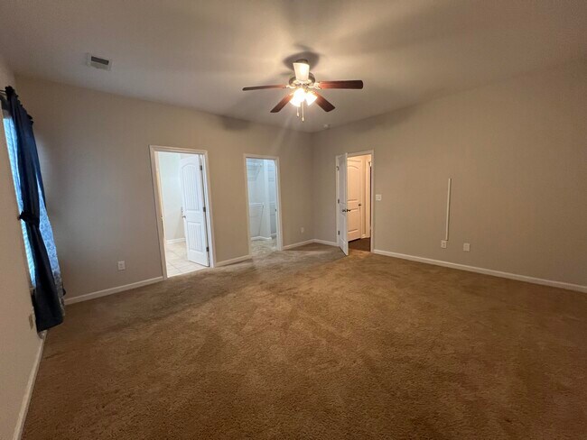 Building Photo - 3177 Mayflower Ln