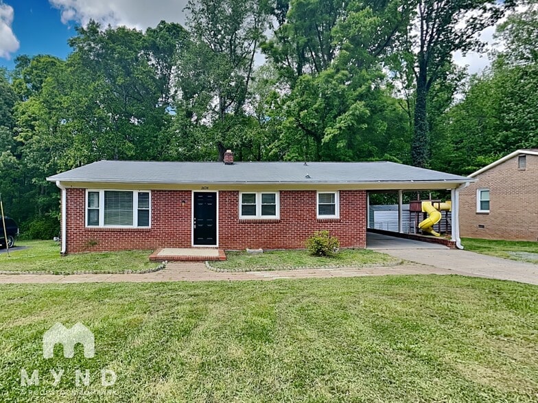 Primary Photo - 2634 Skyland Dr