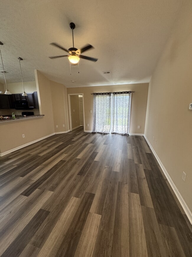 Building Photo - 224 Foxpath Loop