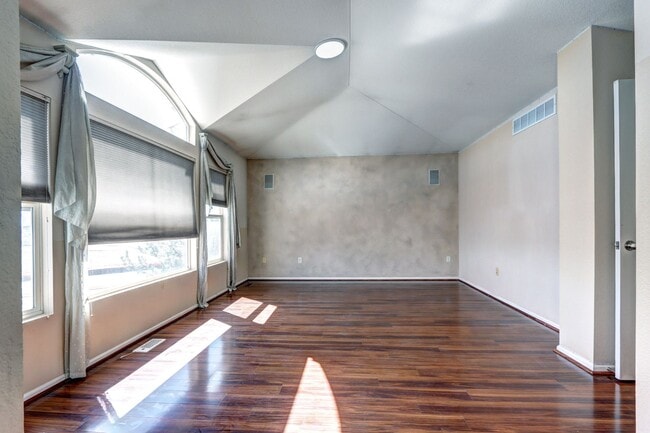 Building Photo - Beautiful 2-story Home in Dunes Park Henderson, CO!