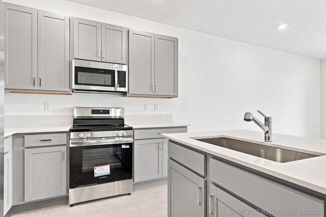 Building Photo - 3580 Spanish Cedar Pl