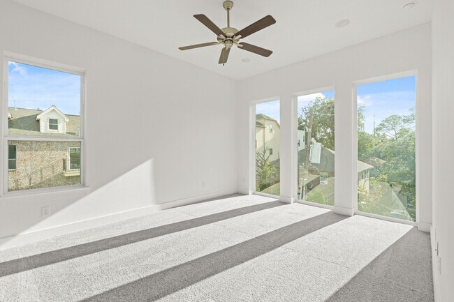 Building Photo - 1309 Rosewood St