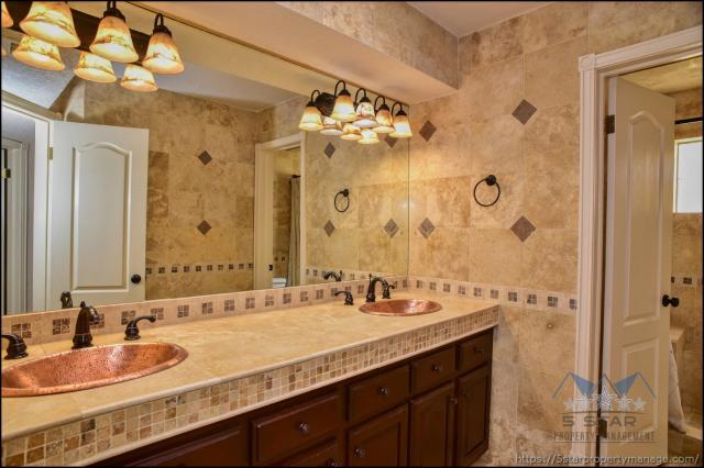 Building Photo - 4 bedroom in El Paso TX 79922