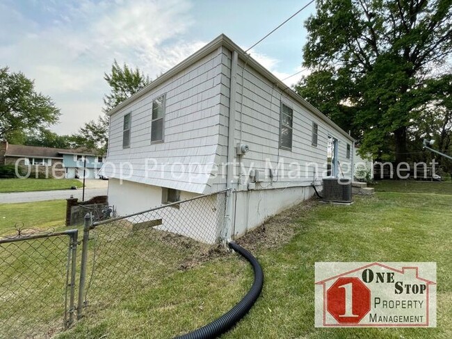 Building Photo - Cute 3 Bedroom, 1 Bath in North Kansas Cit...