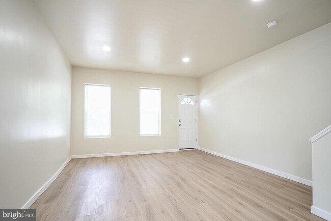 Building Photo - 1830 Filmore St