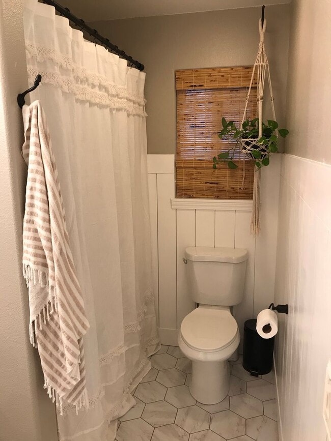 Building Photo - Breathtaking Oceanview Retreat: Exquisite ...