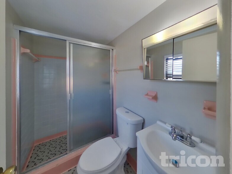 Building Photo - 11249 Emuness Rd