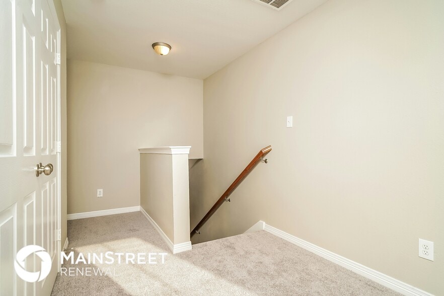Building Photo - 214 Townsell Ct