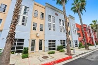 Building Photo - 911 E Santa Ana Blvd