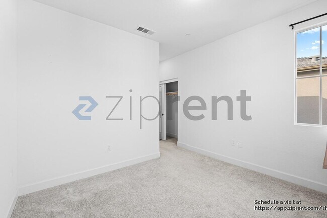 Building Photo - 208 Wellspring Ln