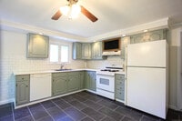 Building Photo - 66 Barnett St