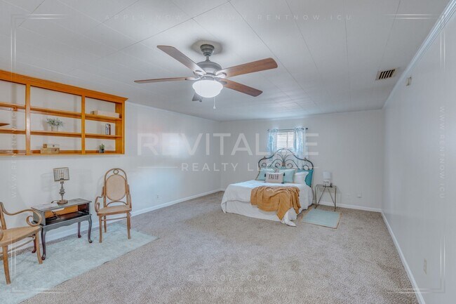 Building Photo - 3 Bed 2 Bath Gem in Midtown Mobile!!