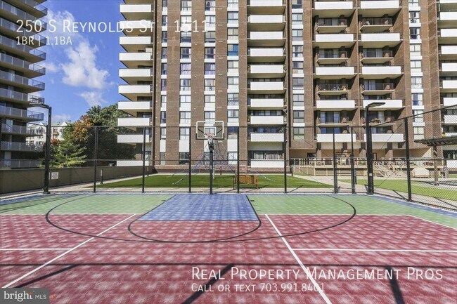 Building Photo - 250 S Reynolds St