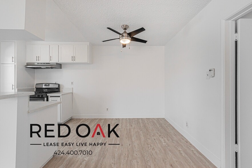 Building Photo - 700 Glenway Dr