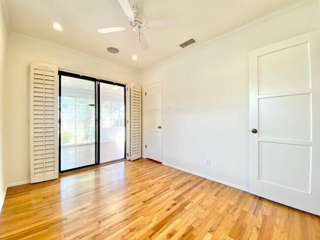 Building Photo - 4162 Alla Rd