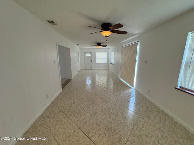Building Photo - 507 Seacrest Ave