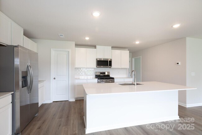 Building Photo - 10350 Chatham Run Ln