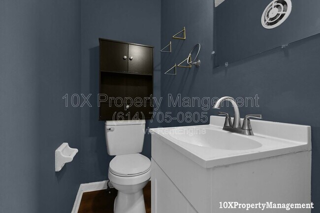 Building Photo - 455 S Napoleon Ave