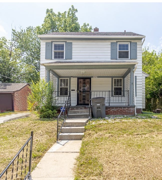 Primary Photo - "COMING SOON" Spacious 3 Bedroom 1.5 Bath ...