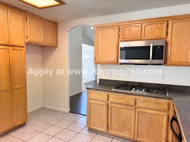 Building Photo - Beautiful Home in Copper Hills!