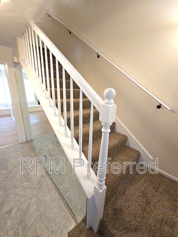 Building Photo - 12702 Ravensway Dr