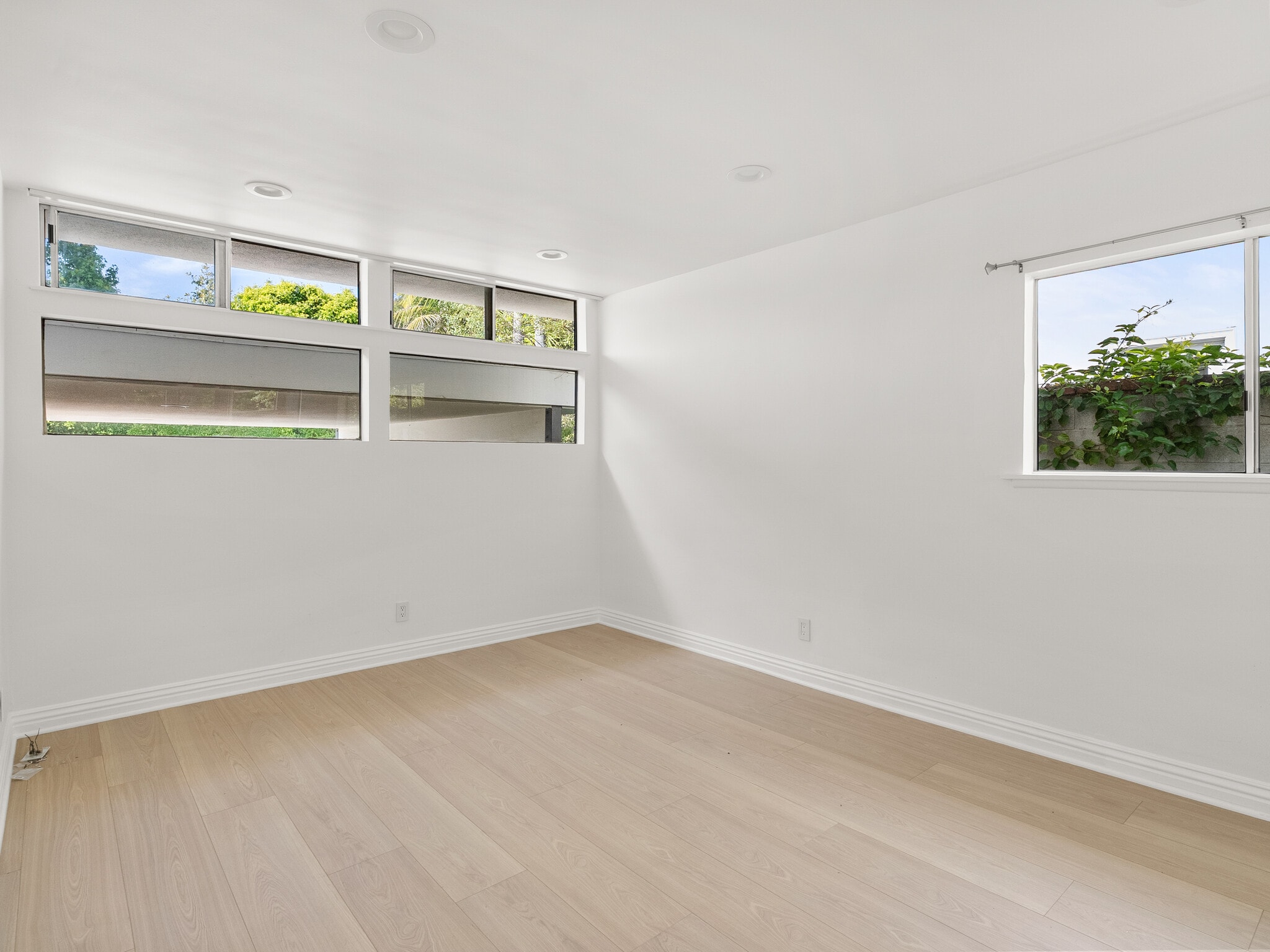 Building Photo - 9606 Arby Dr