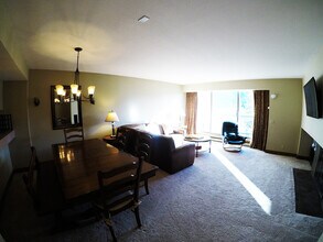Building Photo - Winter Seasonal Rental- Sts John 2522