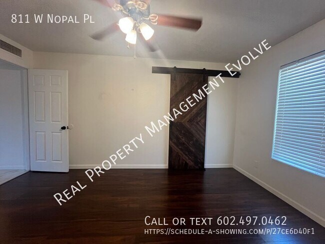 Building Photo - 811 W Nopal Pl