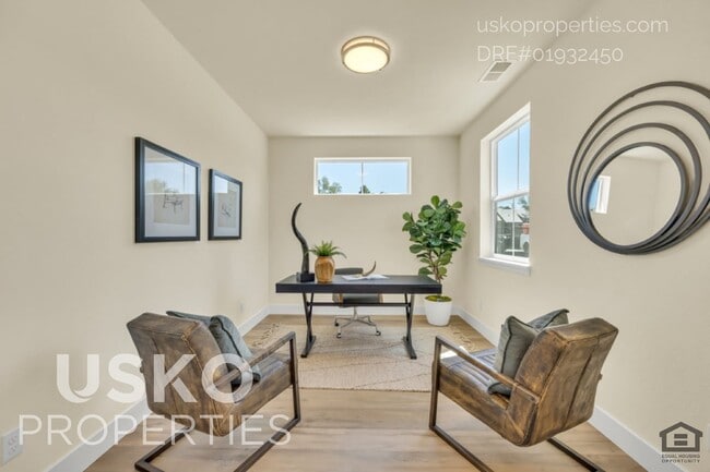 Building Photo - 7095 Soleil Wy