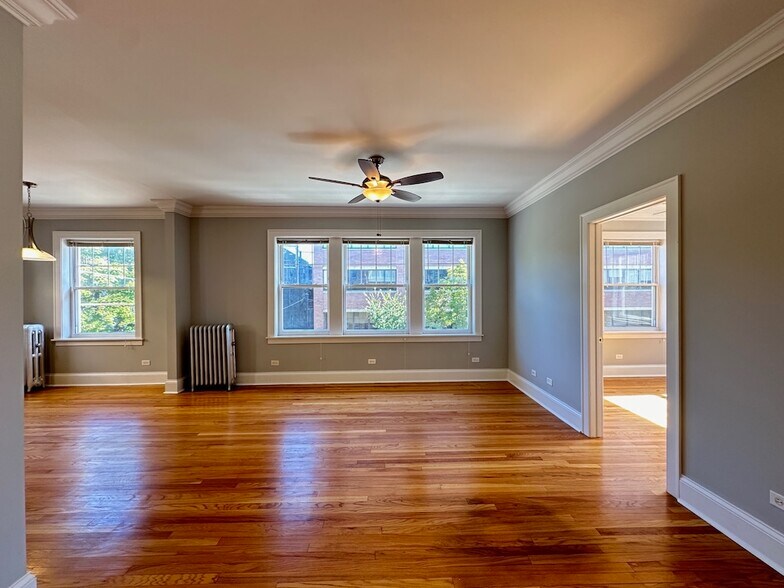 Building Photo - 4414 N Rockwell St