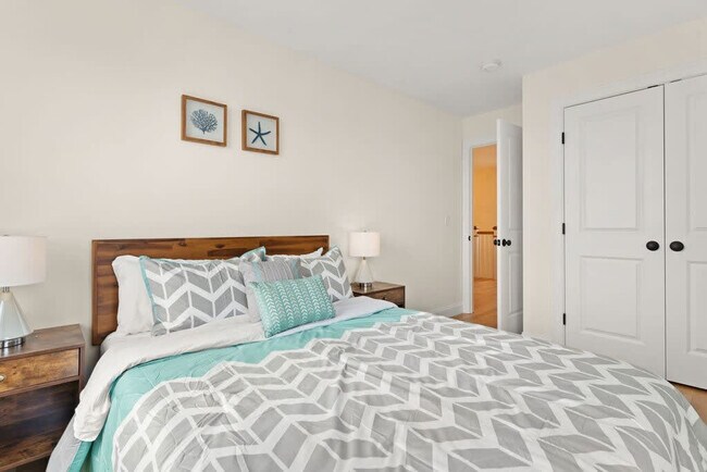 Building Photo - 74 Island Path