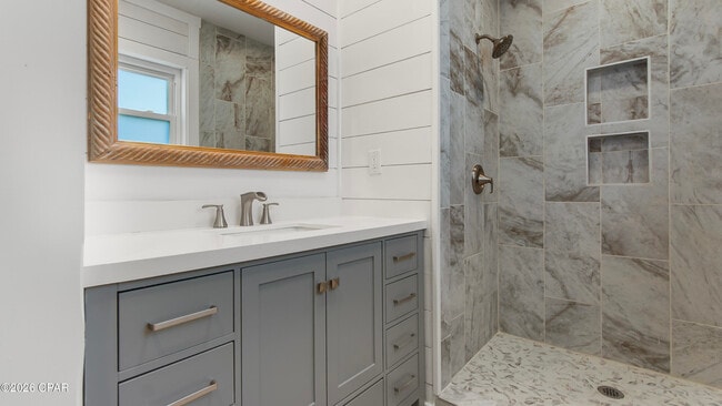 Building Photo - 19909 Alta Vista Dr