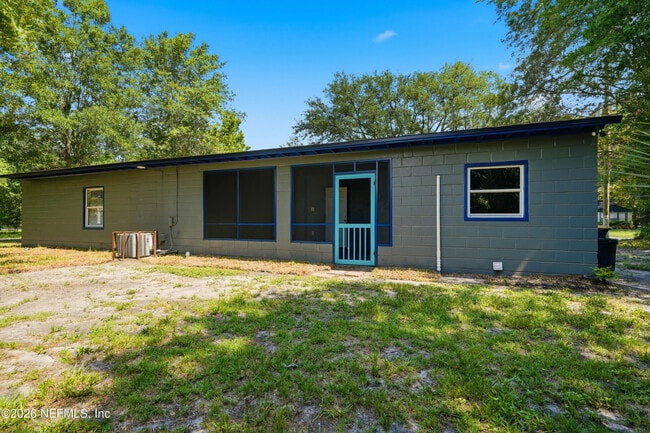 Building Photo - 3044 W 9th St