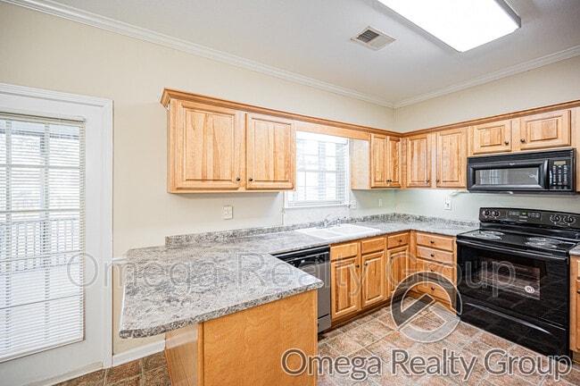 Building Photo - 205 Stonehaven Trace