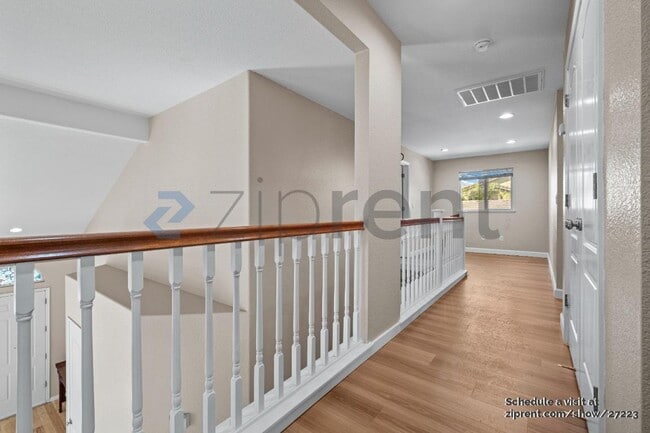 Building Photo - 8106 Westport Cir