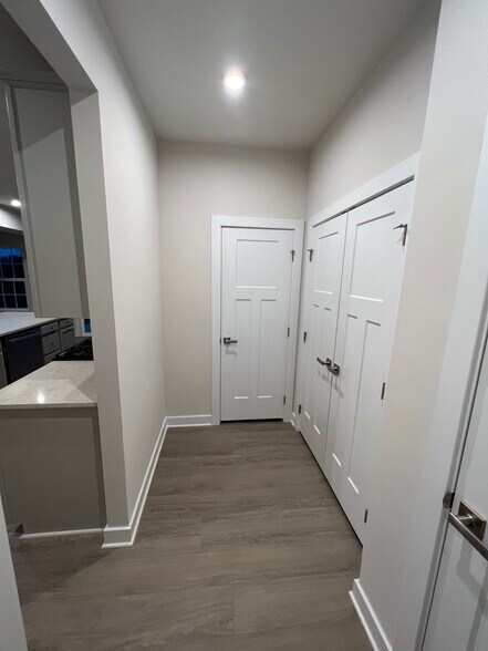 Building Photo - 807 Autumn Sage Dr