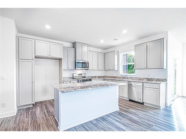 Building Photo - 13829 Kaylemore Trl