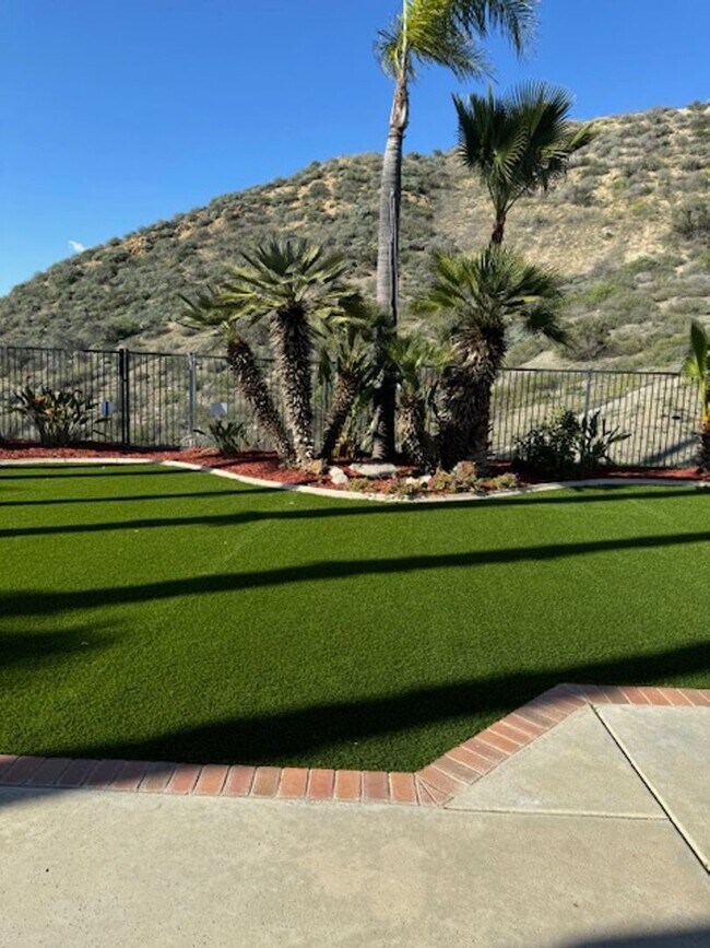 Building Photo - Beautiful 3 Bedroom 2.5 Bath Home!!