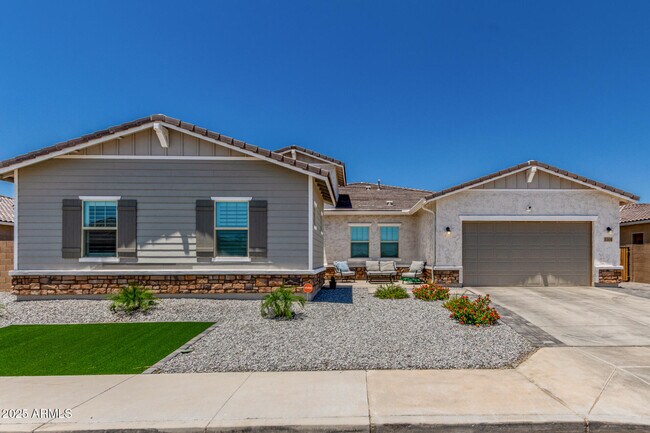 Building Photo - 5314 N 182nd Ln