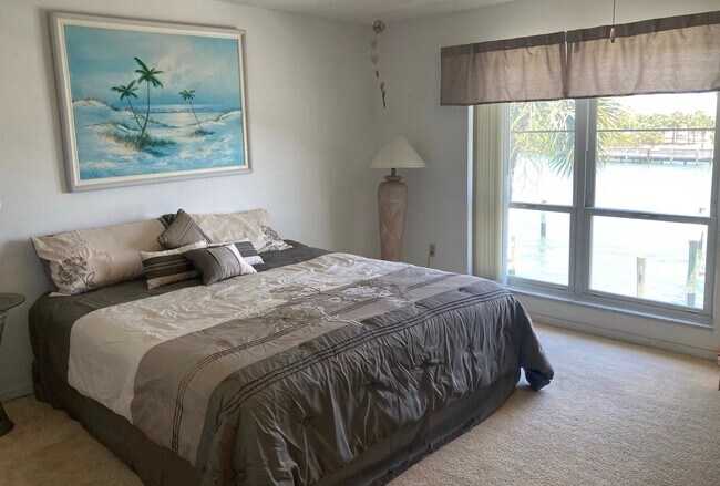 Building Photo - 345 Medallion Blvd